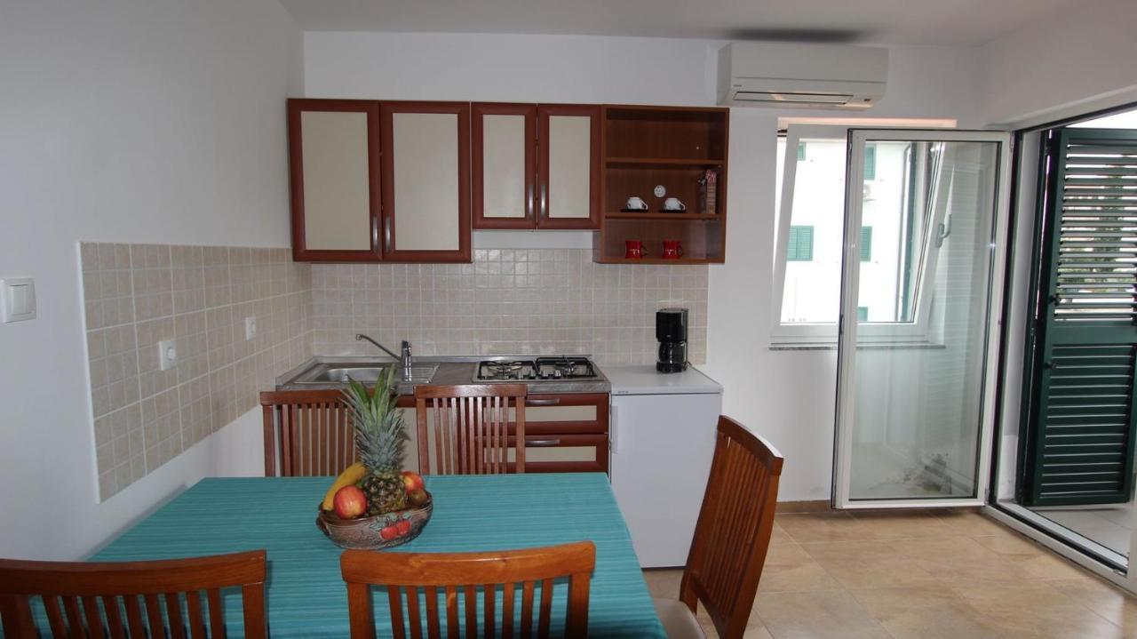 Apartments Vabec Malinska Extérieur photo