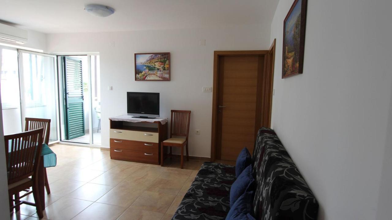 Apartments Vabec Malinska Extérieur photo