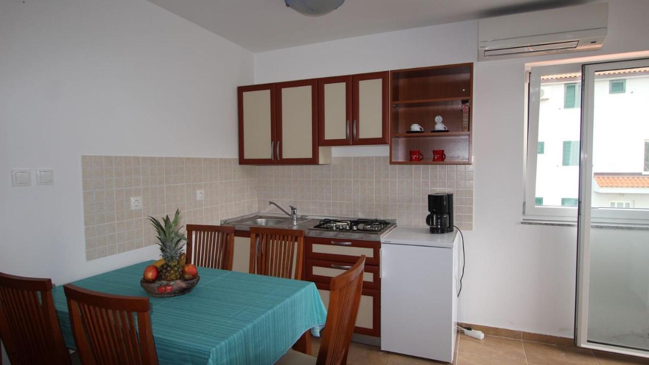 Apartments Vabec Malinska Extérieur photo