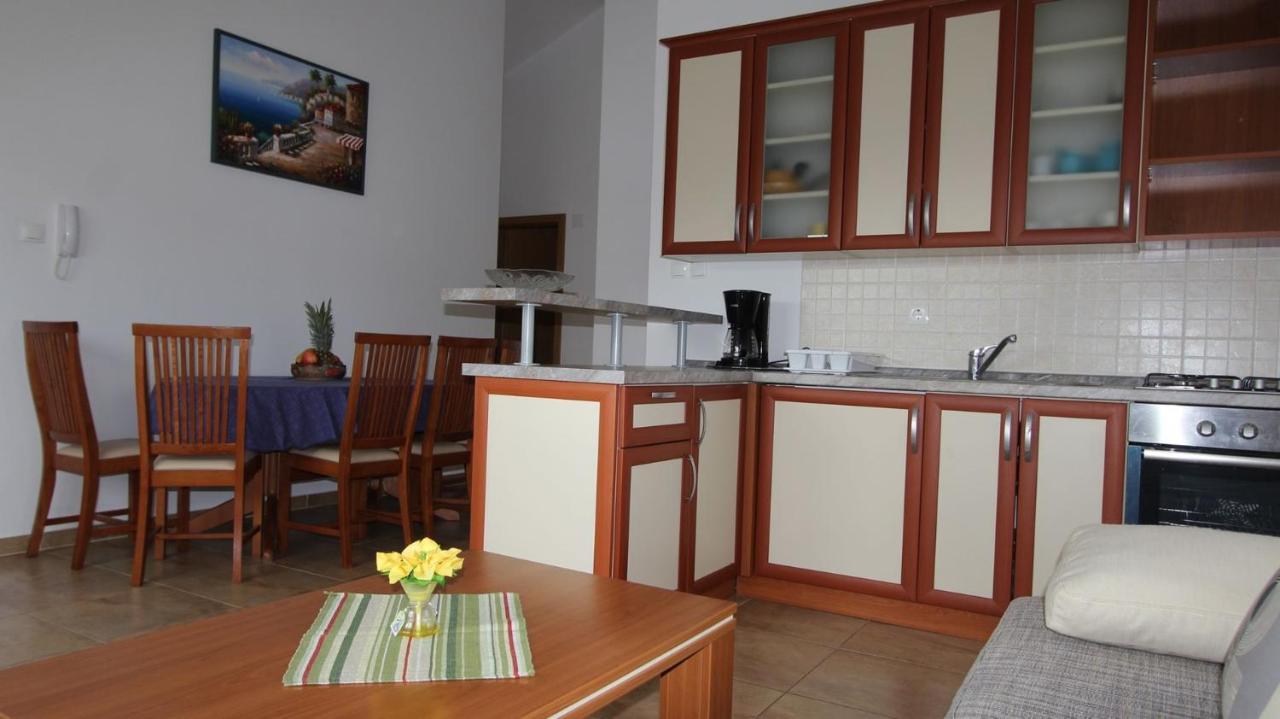 Apartments Vabec Malinska Extérieur photo