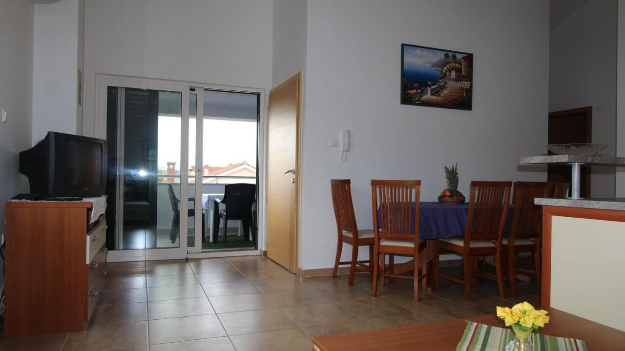 Apartments Vabec Malinska Extérieur photo